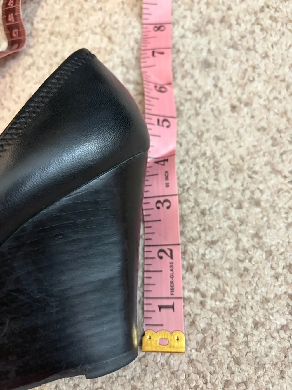 Tory Burch “Sophie” Wedge Heels in Black leather with gold hardware, 8 - Picture 13 of 13